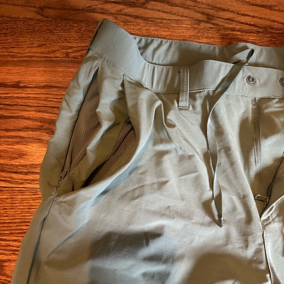 Fabletics Men’s The Only Pant - Picture 12 of 16